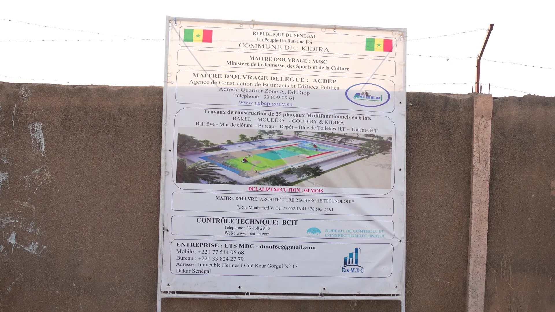 Panneau des plateaux multifonctionnels à Kidira