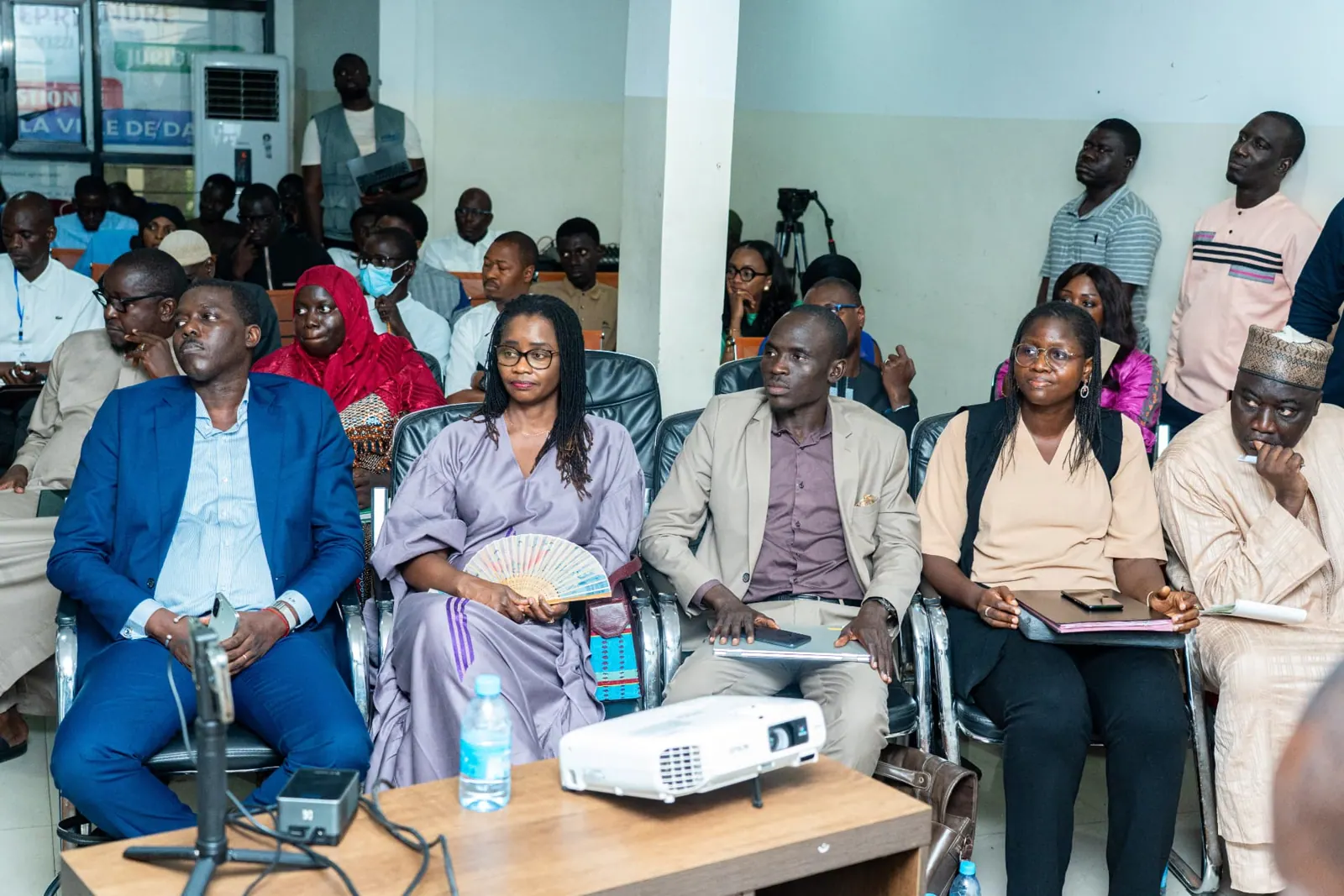 Participants attentifs aux interventions