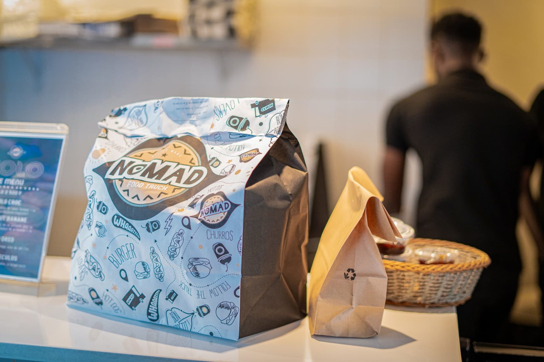 Sacs à emporter Nomad au comptoir