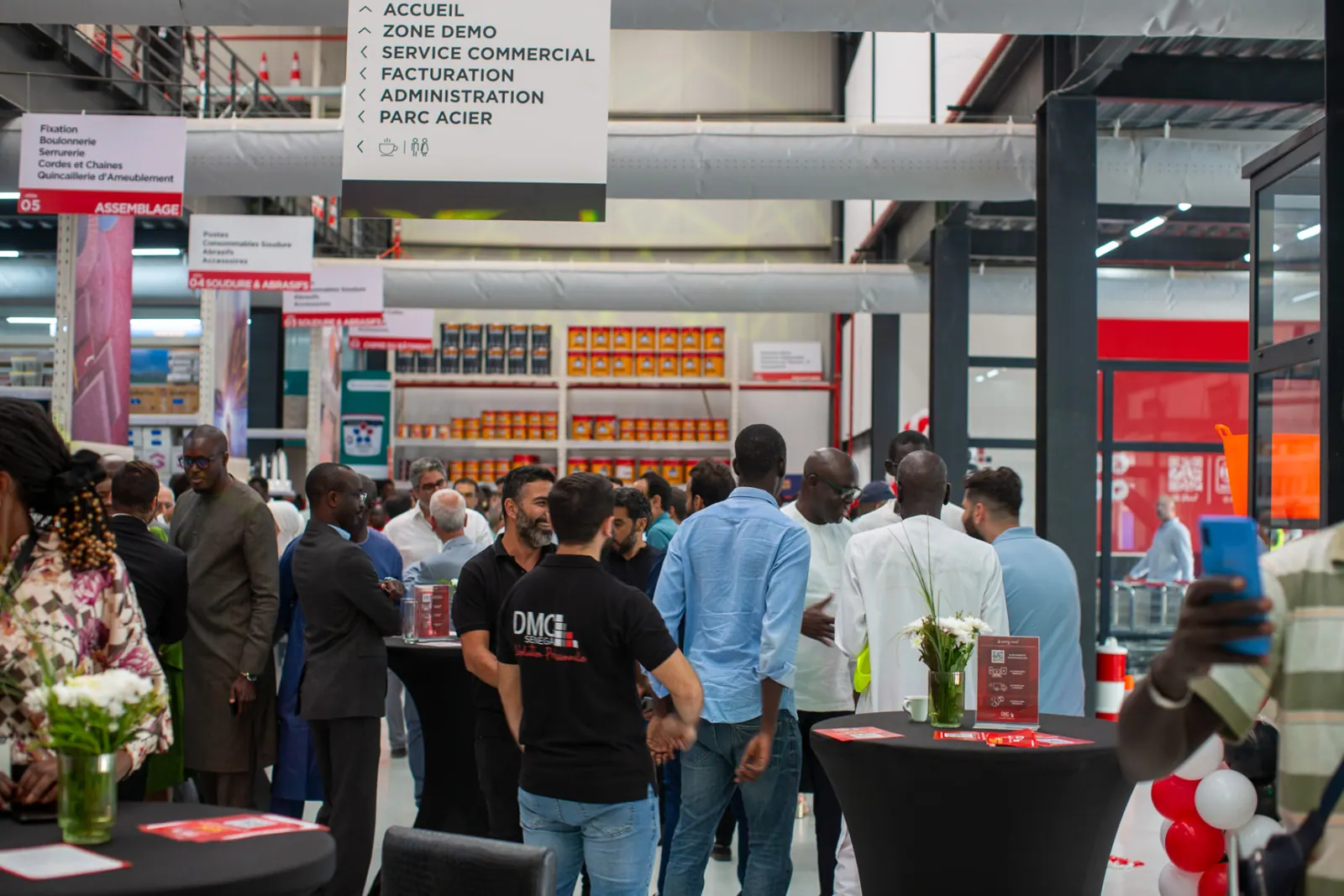 DMC Sénégal — Donner une mémoire au lancement du showroom