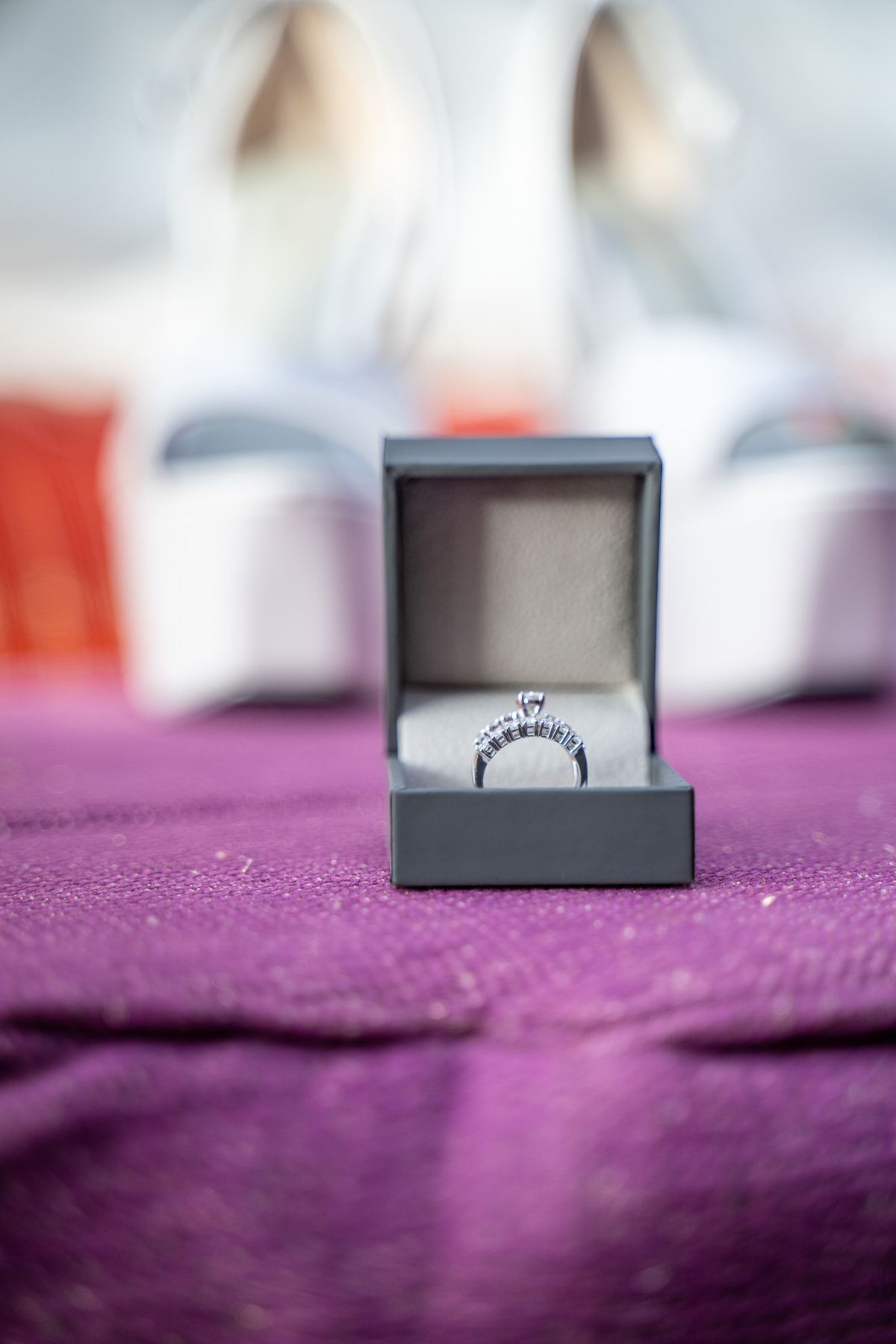 Bague de mariage dans son écrin